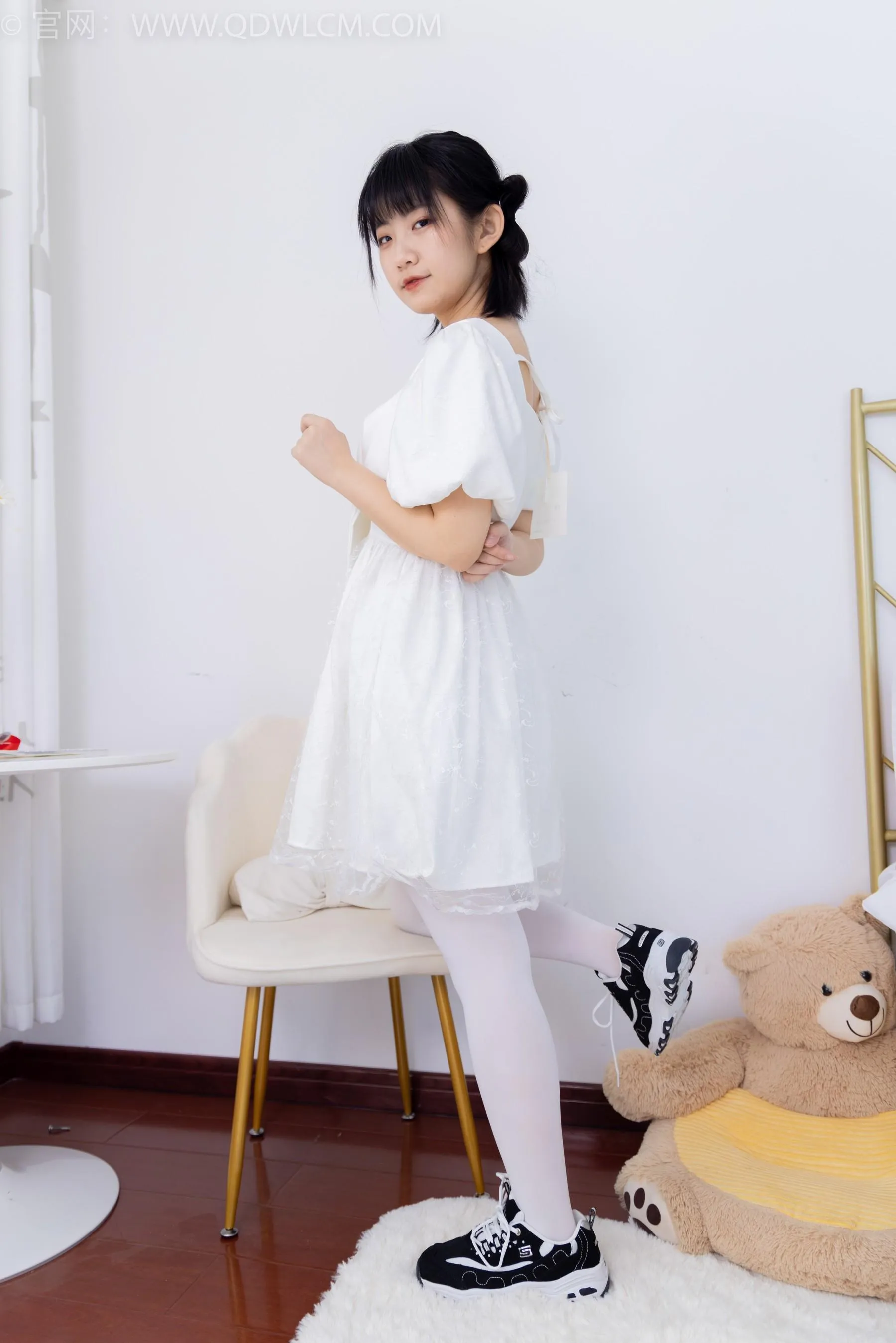物恋传媒 NO.1581 暗月-纯白茉莉 [151P]插图